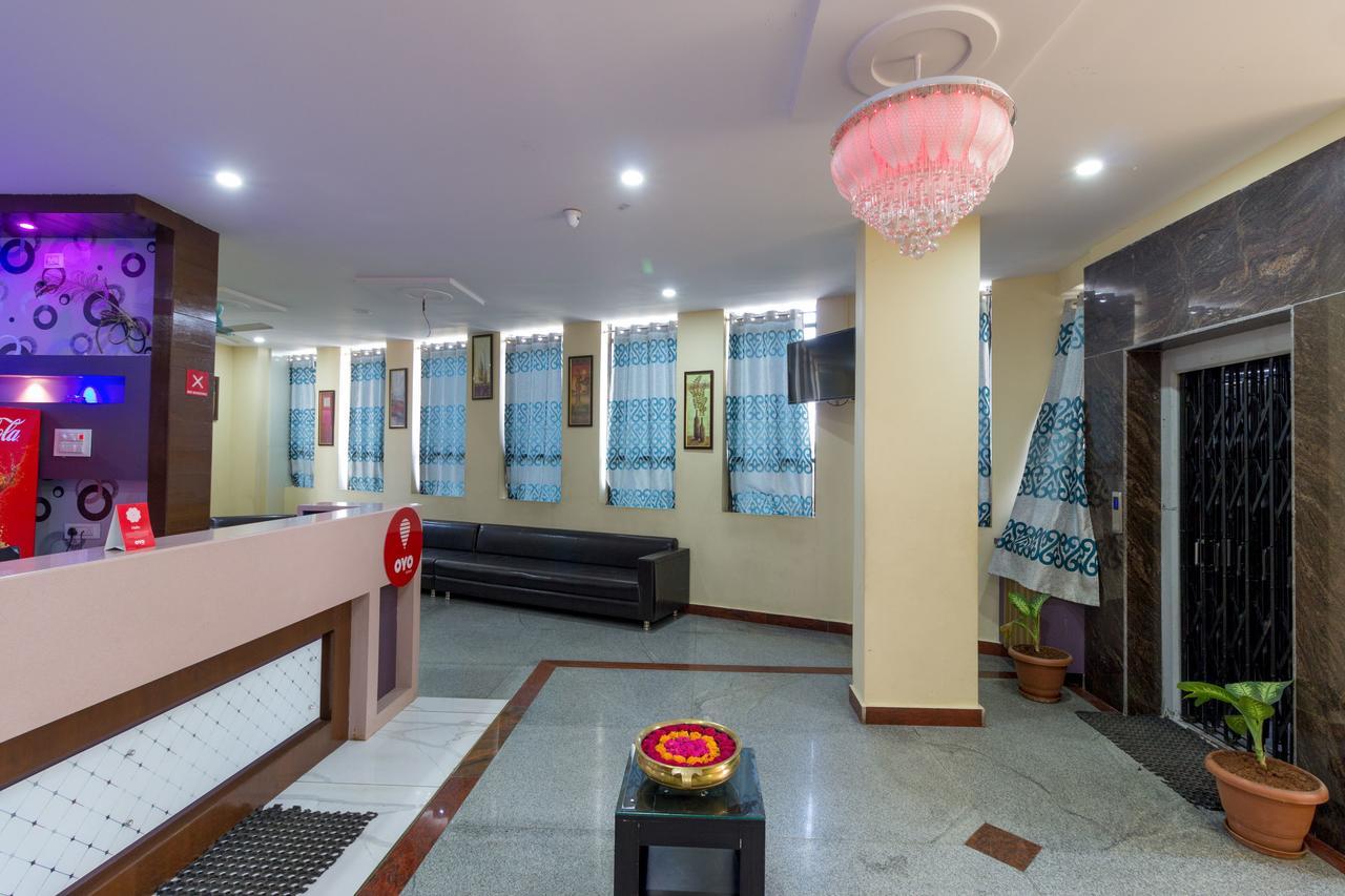Oyo 7627 Royal Plaza Hotell Hyderabad Eksteriør bilde