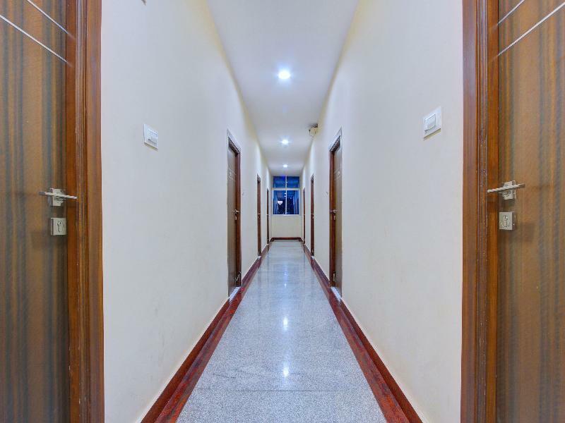 Oyo 7627 Royal Plaza Hotell Hyderabad Eksteriør bilde
